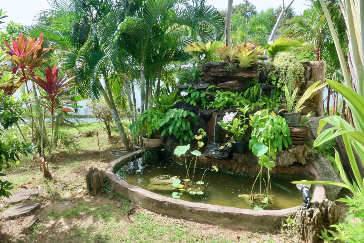 Jasmine Village Rawai Esterno foto